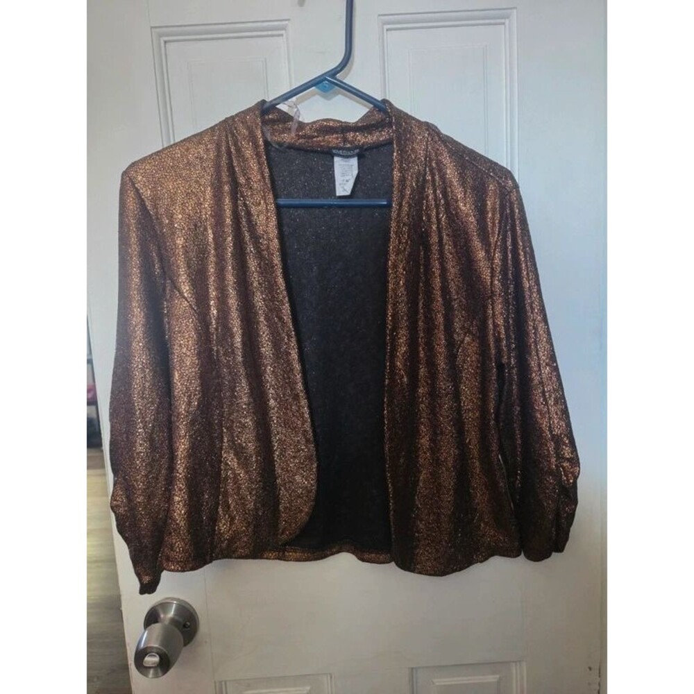 Love Culture Women's (L) cropped blazer